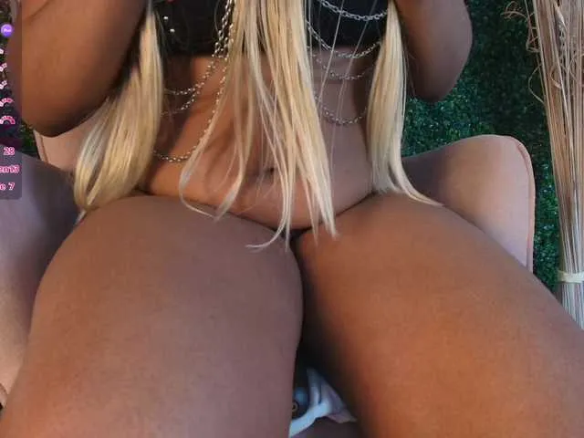 Freechat CharlotteBrown-1 on BongaCams