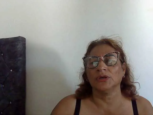 Offline charrysexy on BongaCams