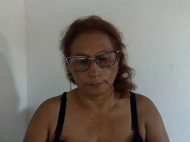 Offline charrysexy on BongaCams