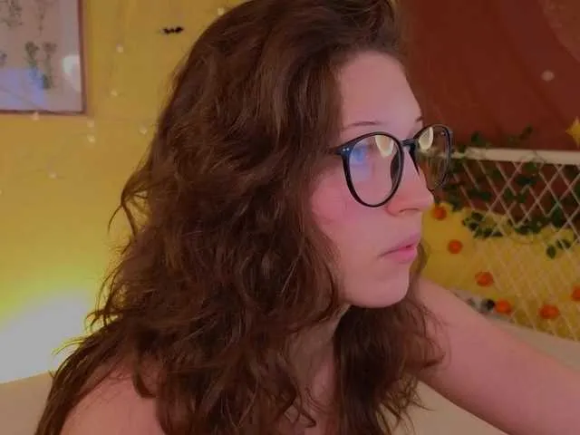 BongaCams CherryLea is Freechat CherryLea — I`m a sweet, down-to-earty girl who loves attention and admiring looks from the crowd. I hope we`ll like each other become best friends!