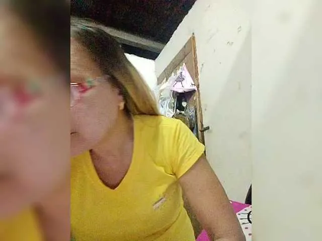 Offline cherrywhite03 on BongaCams