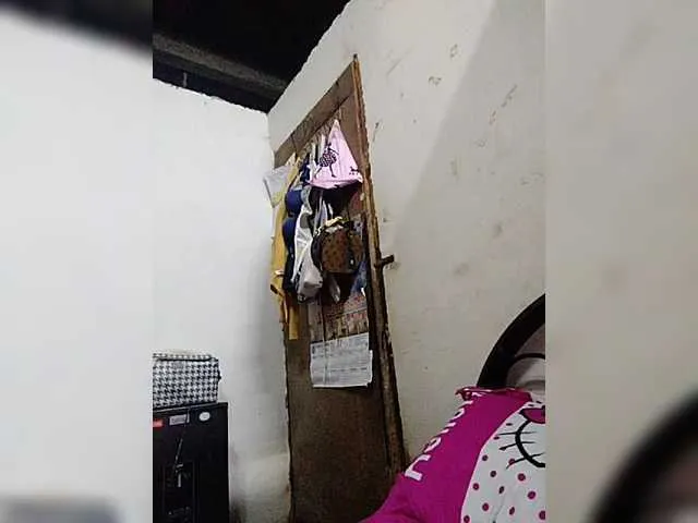 Offline cherrywhite03 on BongaCams