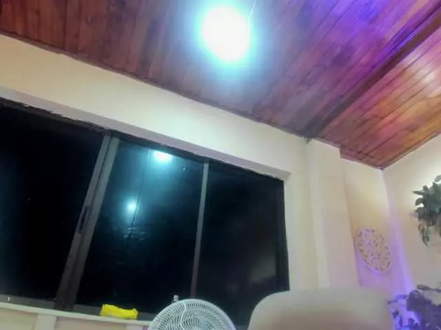 Offline chloe-rosse on BongaCams