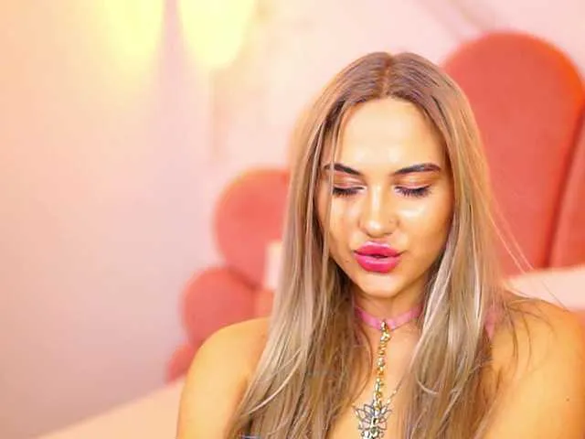 Offline ChloeGracee on BongaCams