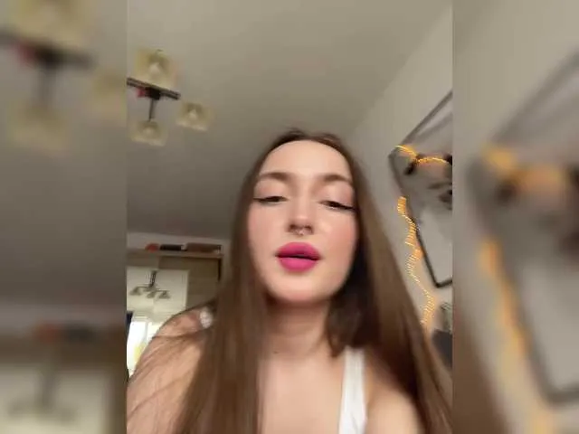 BongaCams ChloeMeow is Freechat ChloeMeow — Kind energy, playful smiles, and people who know how to make me laugh