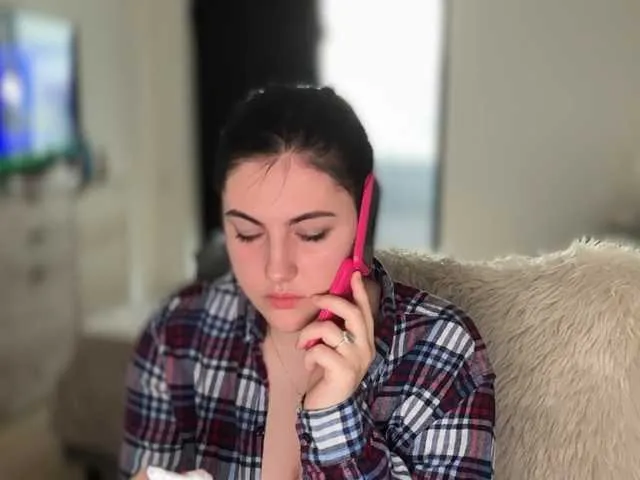 Freechat claireheart on BongaCams