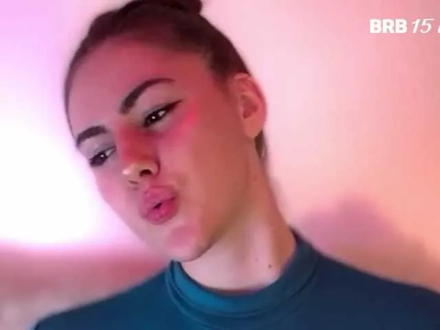 Freechat claireheart on BongaCams