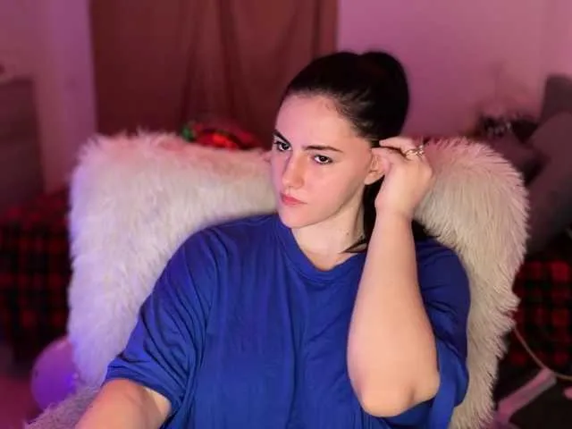 Freechat claireheart on BongaCams