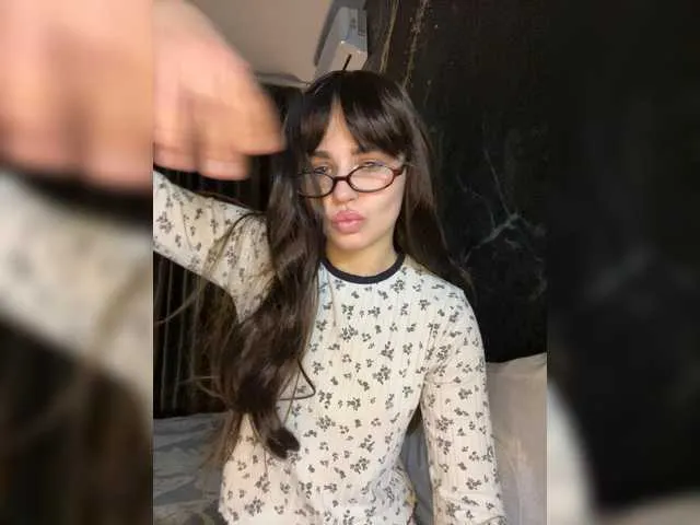 Offline ClaraxRose on BongaCams