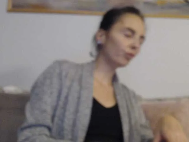 Offline cleophee on BongaCams