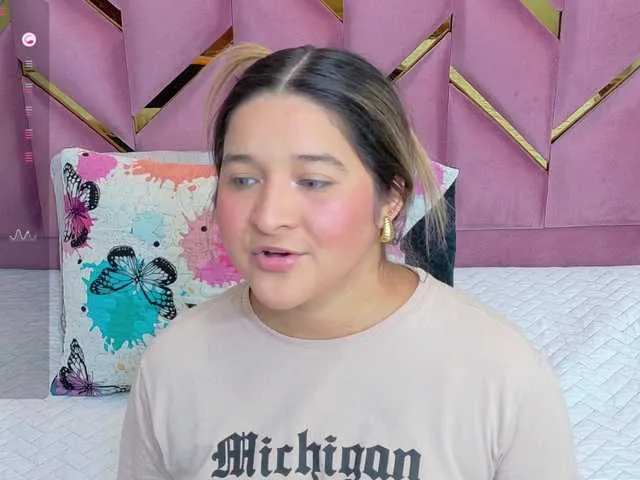 Freechat collegepawglovedaddy on BongaCams