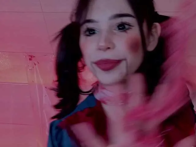 Offline CoralineJones on BongaCams