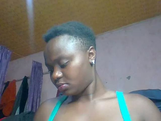 Freechat Crazymaya on BongaCams