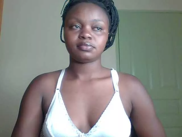 Freechat Crazymaya on BongaCams