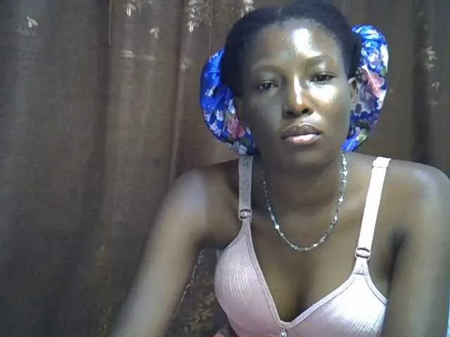 Offline Cute-emmy on BongaCams