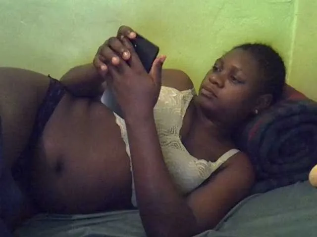 Freechat CUTE-LIZ on BongaCams