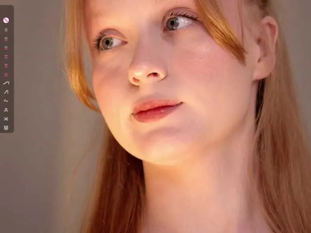 Offline CuteShine on BongaCams