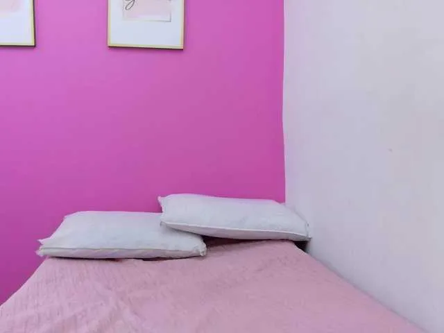 Offline Daddyfavouritegirl on BongaCams