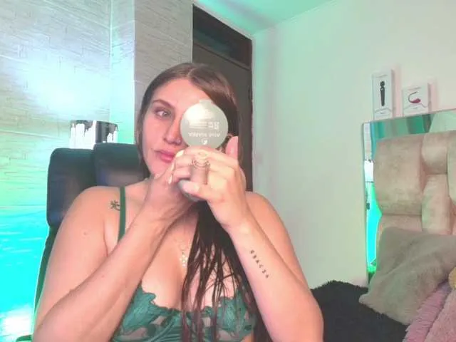 Offline DakotaRobbins on BongaCams