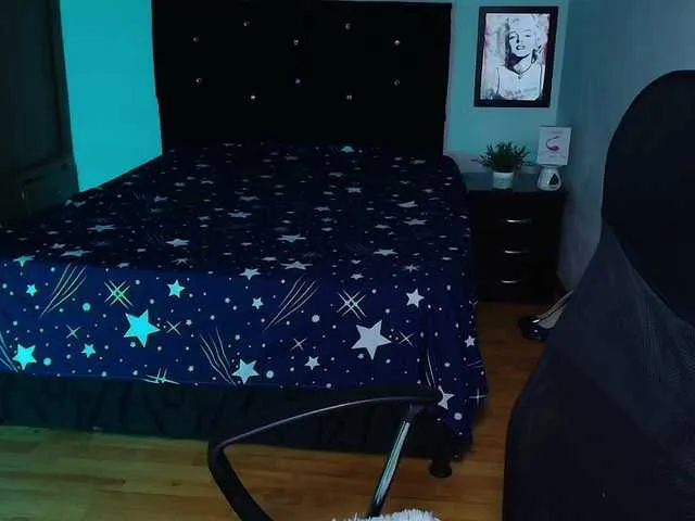 Offline danielamendez1 on BongaCams