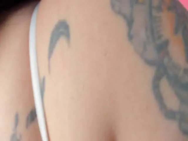 Offline Danielasexya on BongaCams