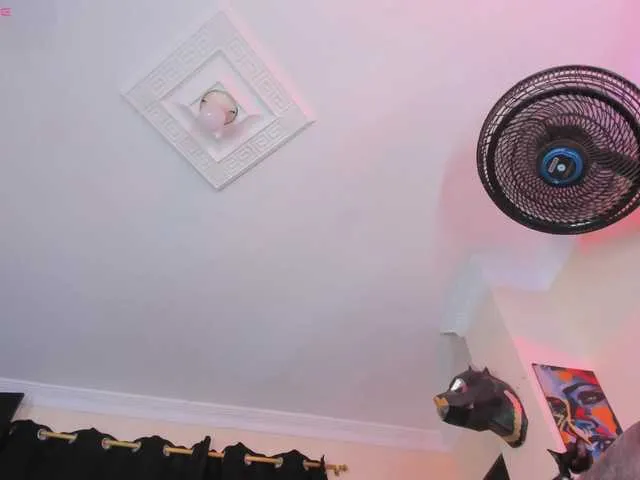 Offline Danielasexya on BongaCams