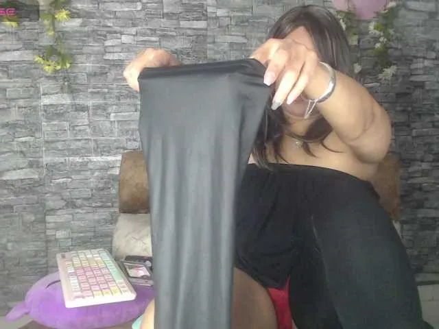 Freechat Danna-Paolaa on BongaCams