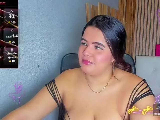 Offline DanniWonder on BongaCams