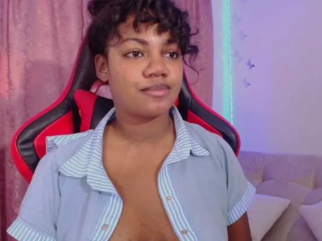 Offline Daphnewa5808 on BongaCams