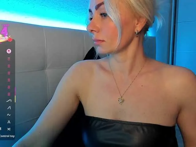 Freechat Dashulakiss1 on BongaCams