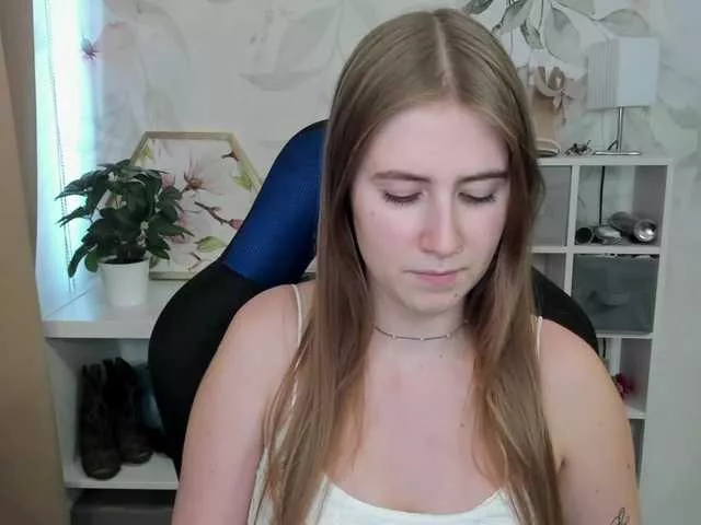 Offline desireMegan on BongaCams