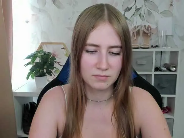 Offline desireMegan on BongaCams