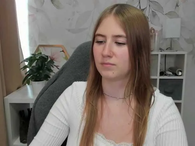 Offline desireMegan on BongaCams