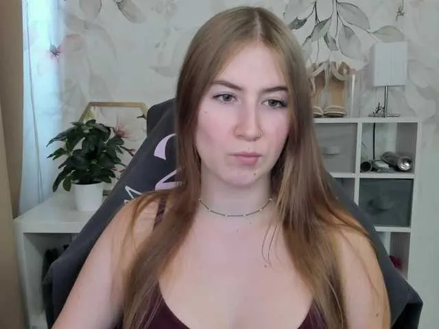 Offline desireMegan on BongaCams