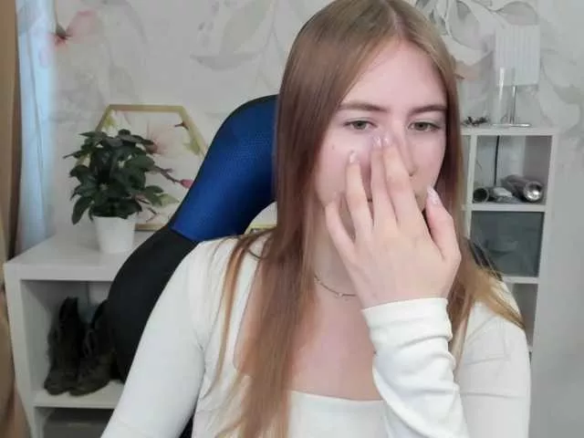 Offline desireMegan on BongaCams