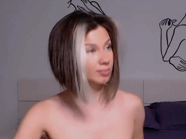 Offline devilishfox on BongaCams