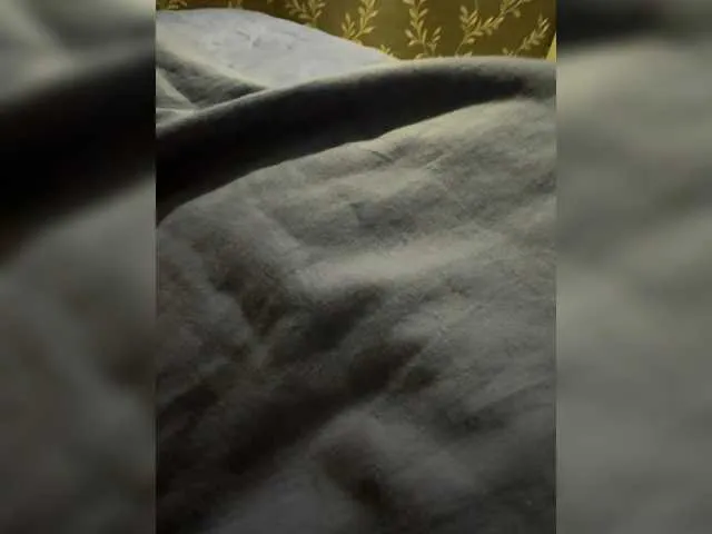 Offline Dii-6 on BongaCams