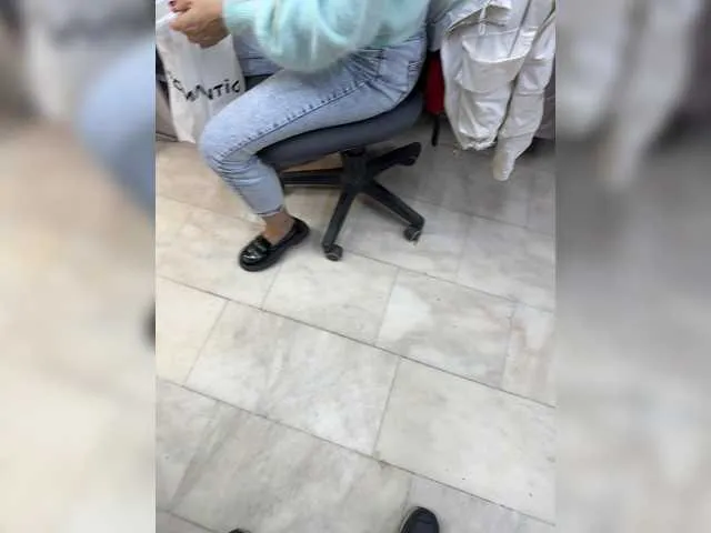 Offline Dii-6 on BongaCams