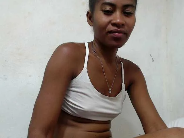 Freechat DonnelaQuin on BongaCams