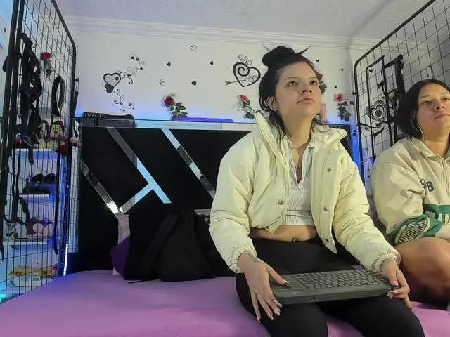 Offline Dreamgirlss on BongaCams