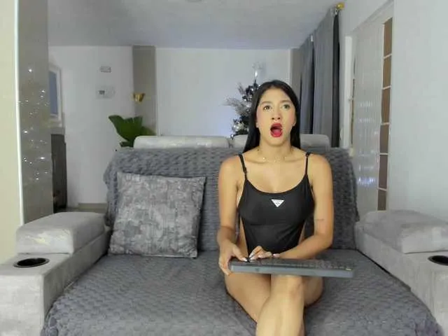 Offline DulceRomance on BongaCams