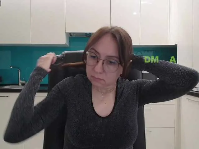 Offline dulcesiomar8 on BongaCams