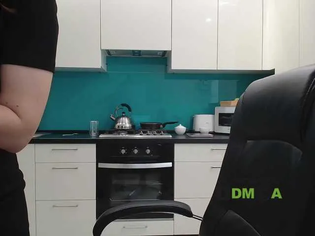 Offline dulcesiomar8 on BongaCams