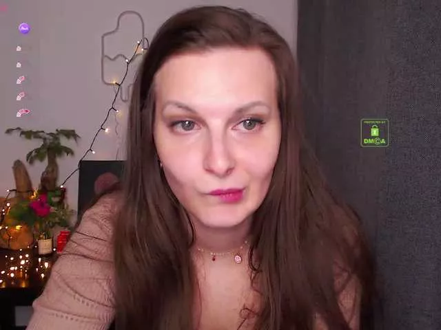 Offline Dutchwondergoddess on BongaCams