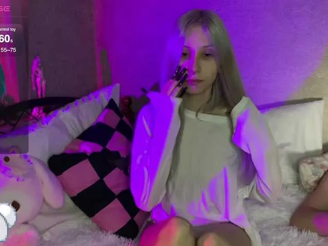ElainLuv on BongaCams