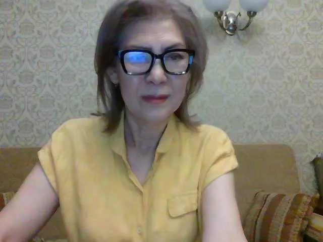 Offline Elegant00Lady on BongaCams