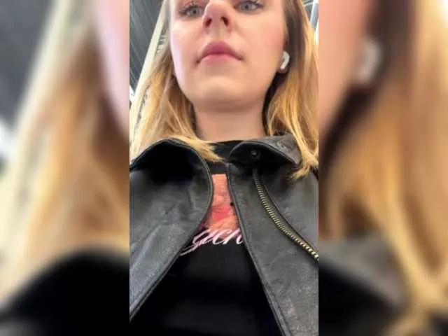 elegantbabe from BongaCams