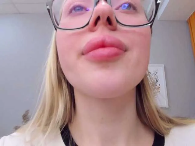 Offline ElinaOcean on BongaCams