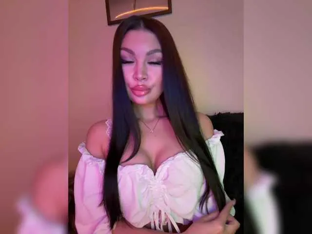 Offline Elisandria on BongaCams
