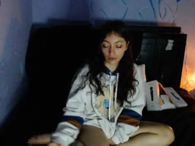 Offline Elizabeth911 on BongaCams